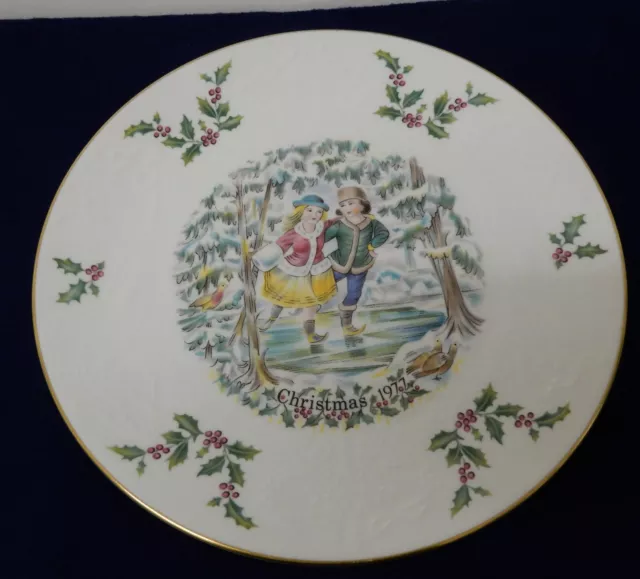 Royal Doulton Bone China Christmas 1977 Plate:First in Series:Skaters Snow Scene