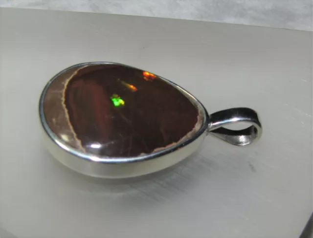 Mezzezo Opal Anhänger in handgearbeiteter Silberfassung  - OPDIGO