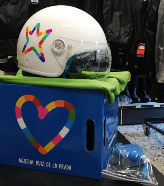 CASCO JET LEM Agatha Ruiz De La Prada Estrella EUR 80,00 - PicClick IT CASCO JET LEM Agatha Ruiz De La Prada Estrella EUR 80,00 - PicClick IT
