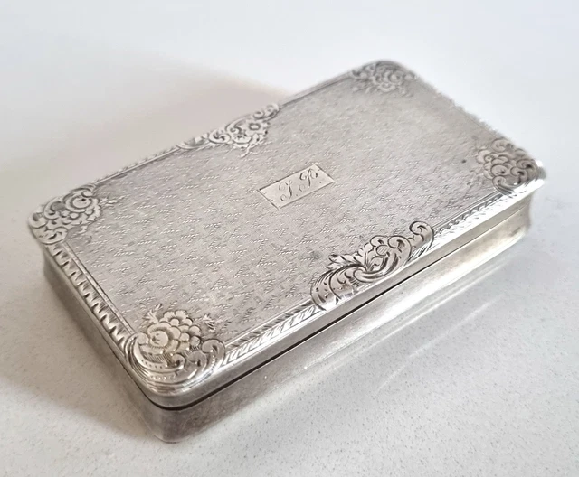 BOITE EN ARGENT ciselé initiales JP intérieur vermeillé EUR 85,00 - PicClick FR