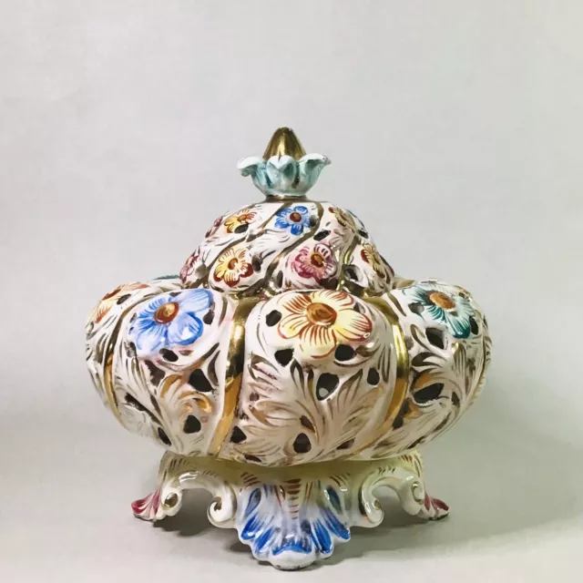 Vintage Italian Capodimonte Alfredo Ciulli Porcelain lidded Pomander Bowl 3238