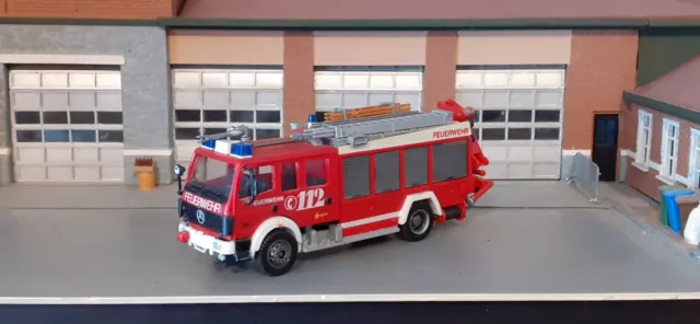 Feuerwehr Preiser Mercedes Benz Tanklöschfahrzeug Eigenbau In 1/87