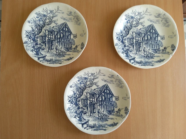 Ensemble de quatre assiettes à apéritif utilisation longue durée