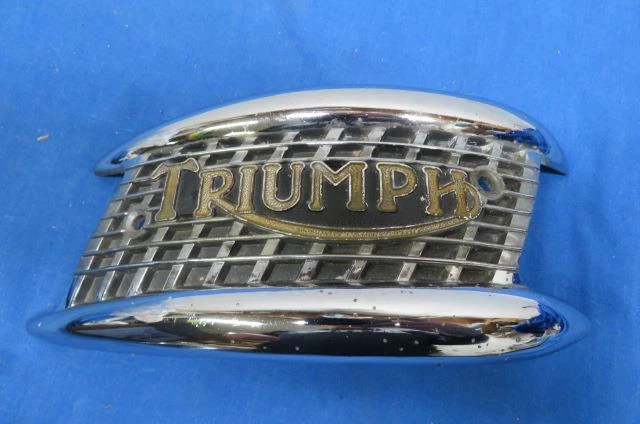 Original TRIUMPH TWINS "GARDEN GATE" GAS TANK BADGE / EMBLEM RIGHT HAND  PP47
