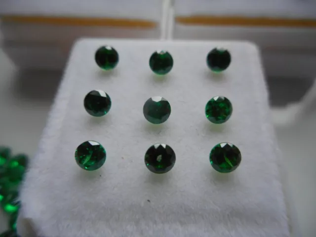 Pierres précieuses rondes en zircone cubique verte 3 mm, 4 pour 1,20 £ 3