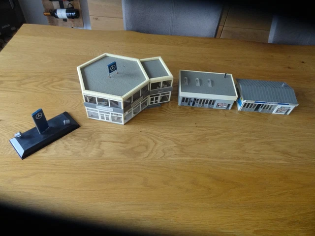 Concession Mercedes - Maquette Faller HO (1/87) - Bâtiment Pour Réseau De Train - Occasion