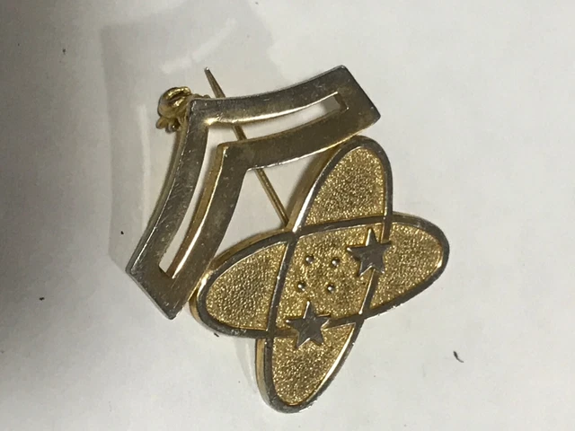 Vintage NASA PIN Lot of 1 Apollo Kennedy Space Center Police pin RARE