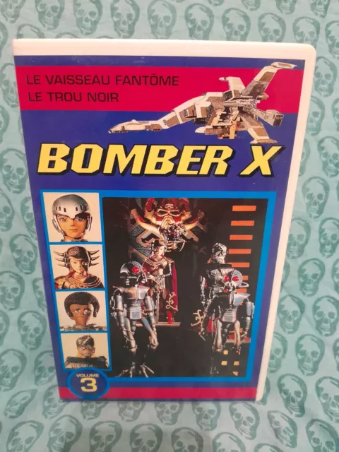 VHS Bomber x Hachette éditions