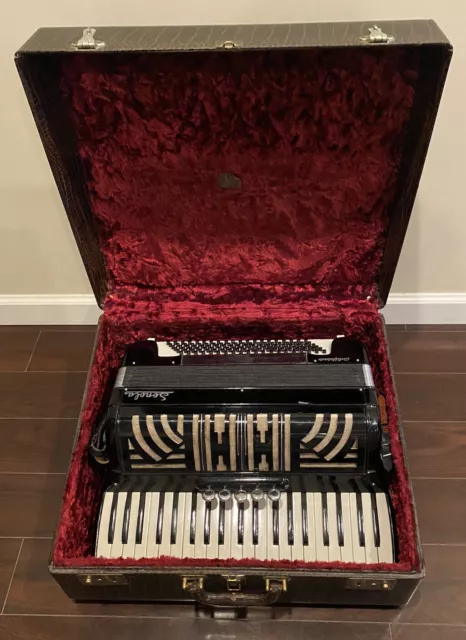 【期間限定送料無料】 Castelfidardo - ACCORDION VINTAGE - Case With - Italia 鍵盤楽器