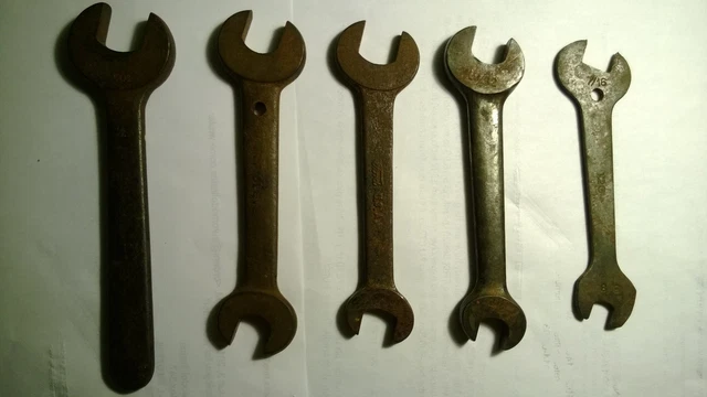 Antique  Wrenches  A Lot Of (5)