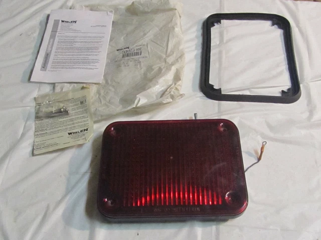 Whelen 900 Series Red Super LED,  90RR5FRR