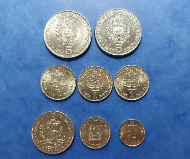 Venezuela 8 Münzen und 2 Banknoten von 1989/90 - vorzüglich erhalten