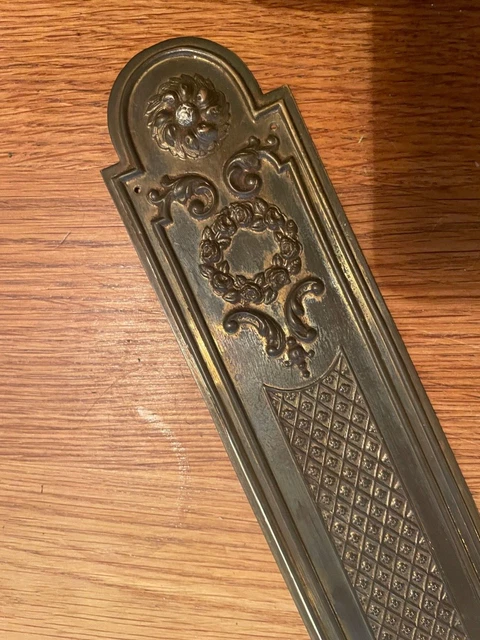Plaque De Propreté Pour Porte Trianon En Laiton Doré à L'or Fin - 2 Trous - 24x4 Cm