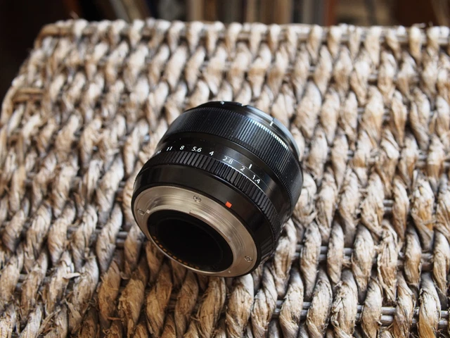 fuji 35mm F1.4 R 2