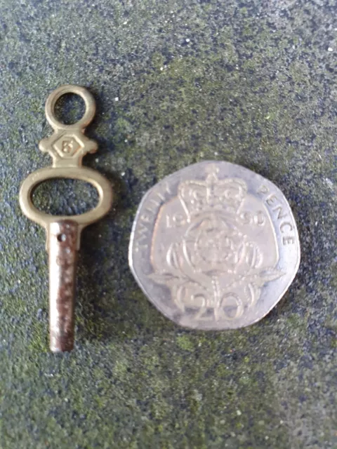 Antique Number 5 Steel Pocket Watch Clock Wind Up Winding Key (C)