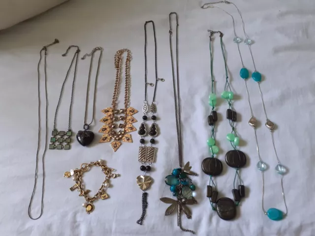 Costume Jewellery - Job Lot/Bundle of 8 x Various Necklaces and 1 x Bracelet.