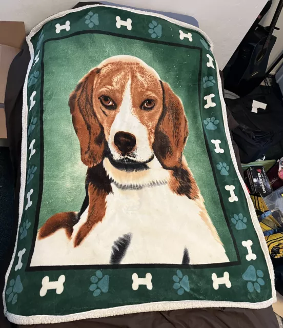 Tommy Hilfiger Pet Plush Sherpa Throw Beagle 50 x60 Bedding