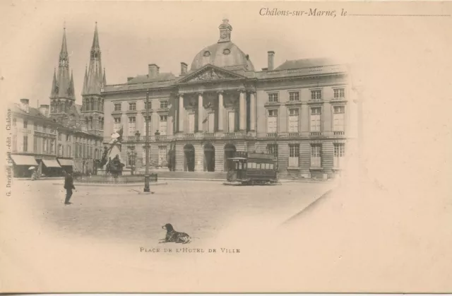 Carte Postale Chalons Sur Marne Place De L'hotel De Ville / Tramway