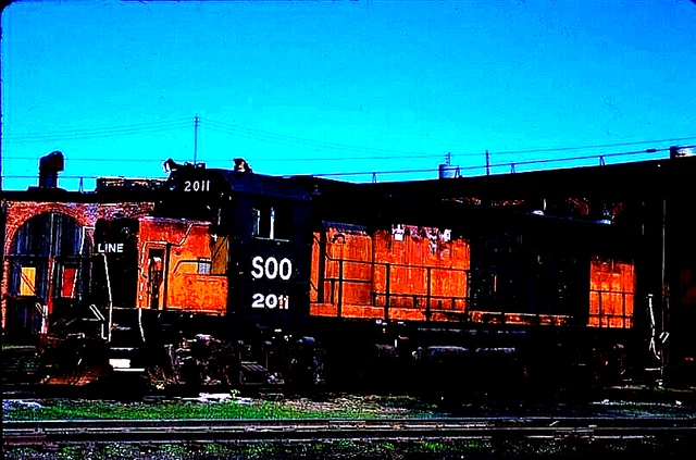 Original Kodachrome Slide Soo Lines Gp-40 #2011 Shoreham, Mn June 10, 1989