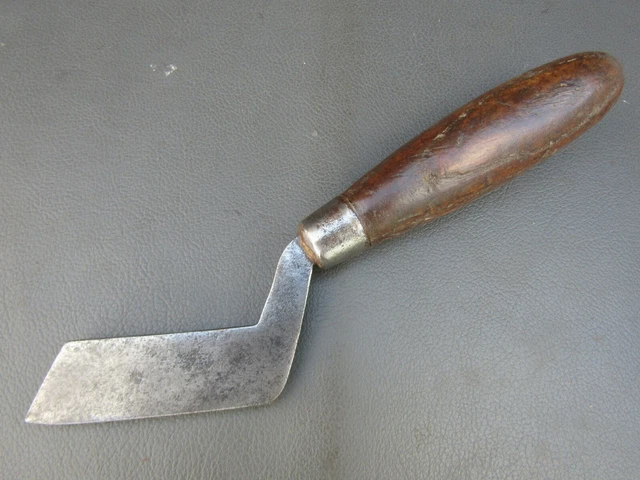 Construction Trowel With Wooden Handle. Working Tool For Housework Or Repairs. Sketch - View #4