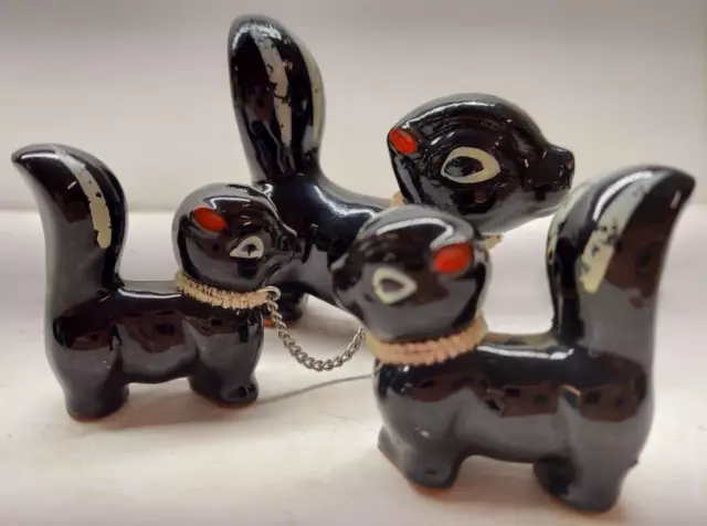 VTG Skunk Family Figurines Chained Redware Pottery Mom  2 babies Kitsch MC Japan