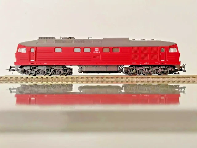 Locomotive Roco TT 36204 DR142 001-7 Ludmilla, Analogique Avec éclairage, Occasion