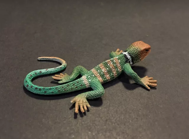 Kaiyodo Yujin Japan Exclusive Collarde Lizard Figure 3