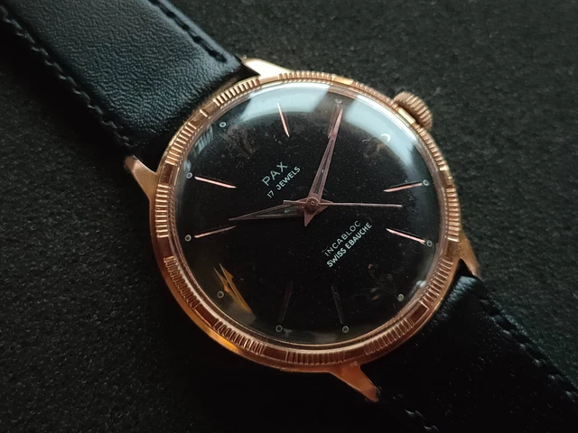 Montre de femme mécanique de PAX en plaqué or, 1960
