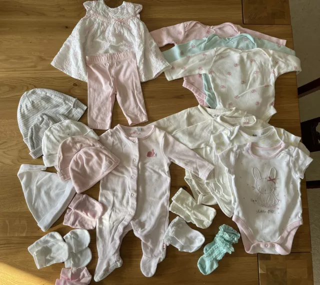 BABY GIRLS NEWBORN Clothes Big Bundle Joblot  0-3 Months 1-2 Months