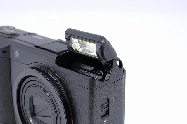 MINT Box / 302 Shots RICOH GR DIGITAL II 10.1MP Digital Camera Black  JAPAN #3 17