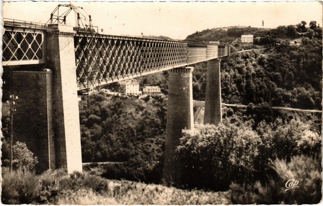 CPA Puy de Dome Viaduc des Fades, Le Geant d'Europe FRANCE (1304372)