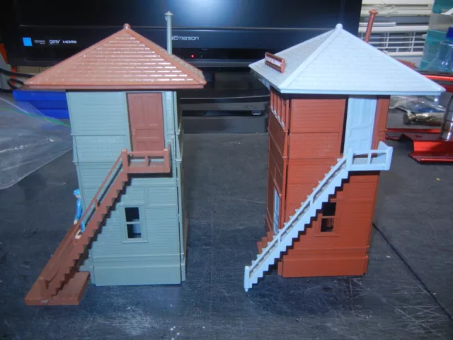 Plasticville O Scale Vintage (2) Service Towers, Almost Complete, Nice Shape.