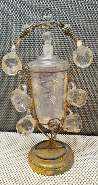 Service a liqueur vintage en verre en forme de grappe de raisin datant des années 1970. - France