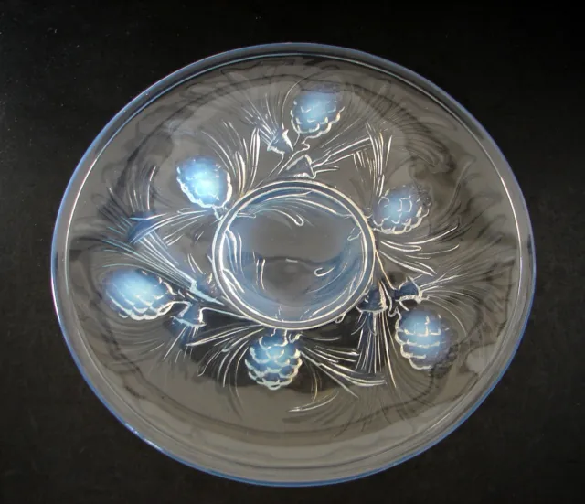 Art Deco Jobling British Opalescent Art Glass Fircone Plate REG.NO 777133 9 7/8"