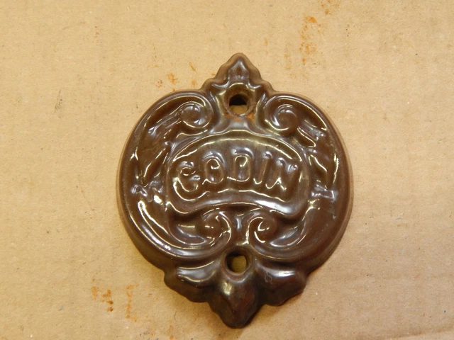 BLASON POÊLE À bois Godin 3721 grand modèle,émaillé Marron. EUR 10,00 BLASON POÊLE À bois Godin 3721 grand modèle,émaillé Marron. EUR 10,00