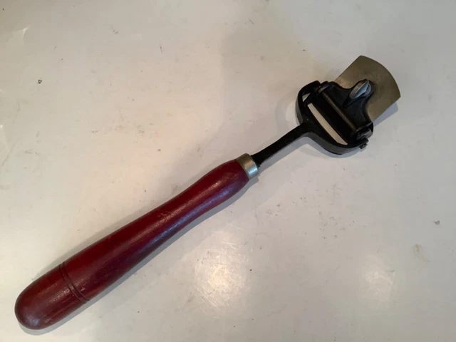 Vintage Stanley SW No. 70 Box Scraper USA * Sweetheart * Maroon Wood Handle