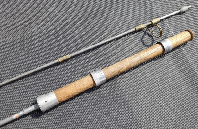 Ancienne Canne à Pêche Lancer 2 Mètres Non Démontable