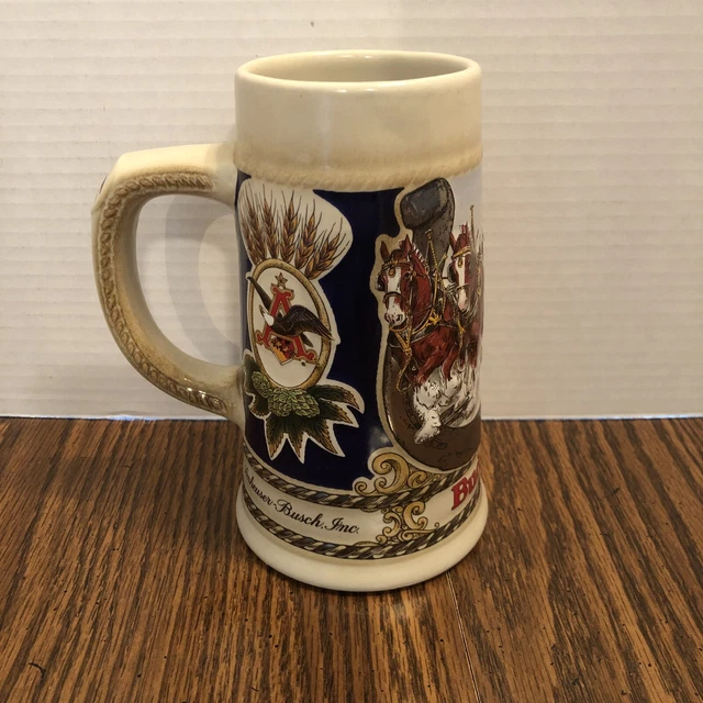 Budweiser Staffel Stoneware Beer Stein Anheuser-Busch Clydesdales hd1222