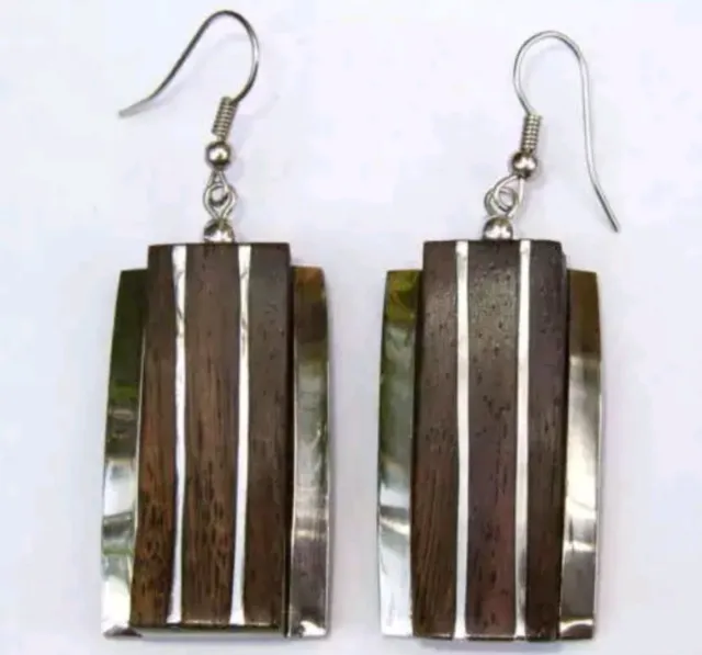Sono Wood Earrings Hand Made Organic Natural Jewelry 1 Pair
