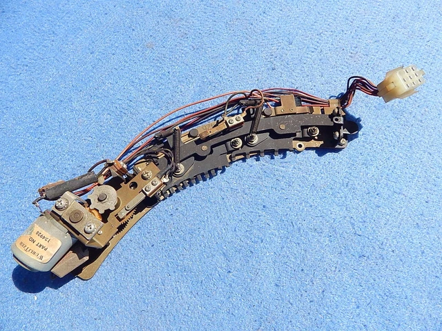Wurlitzer 3300 Top Tunes Latch Pin Actuator Arc Assembly