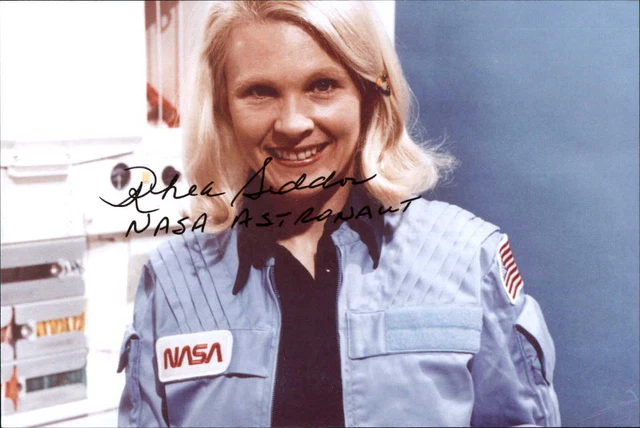 Margaret Rhea Seddon Signed 4x6 Photo NASA Space Shuttle Astronaut Autograph