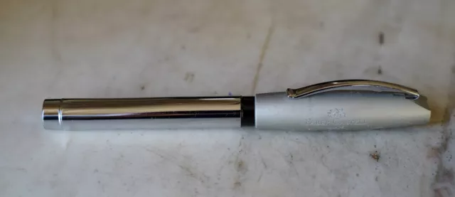 Stylo Plume Faber-Castell Metal Chrome - Capuchon Caoutchouc - Plume Moyenne