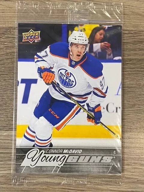 2015-16 Upper Deck Young Guns Connor McDavid Oversized Jumbo Rookie Card #201