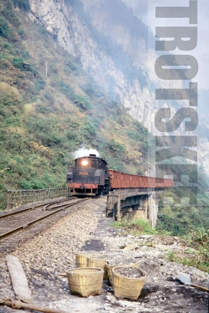 35mm Slide CR China Chinese Railways Steam Loco SY1199 2-8-2 Sichuan 2002 Orig
