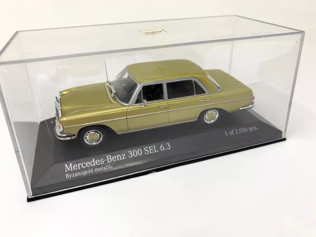 Minichamps 1:43 Mercedes Benz 300 SEL 6.3 Byanzgold metallic W108