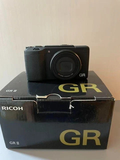 Ricoh GR II Compact Digital Camera 16.2MP used with case box from japan