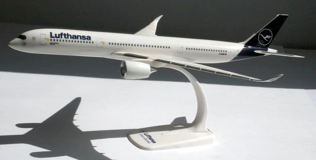 Herpa Avion Lufthansa Airbus A350-900 – Maquette à Enfichage 1/200, Avec Support, Collection