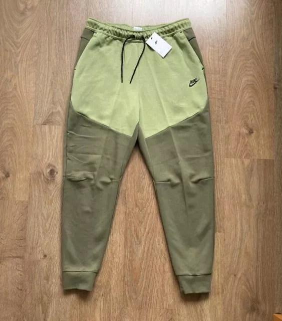 Nike Tech Fleece Mens Size Xl Slim Fit Taper Leg Joggers Pants Medium Olive