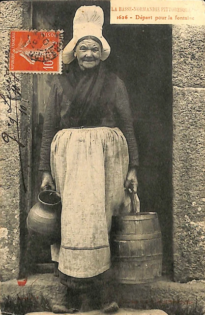 Basse Normandie Pittoresque Carte Postale Femme Depart Pour La Fontaine