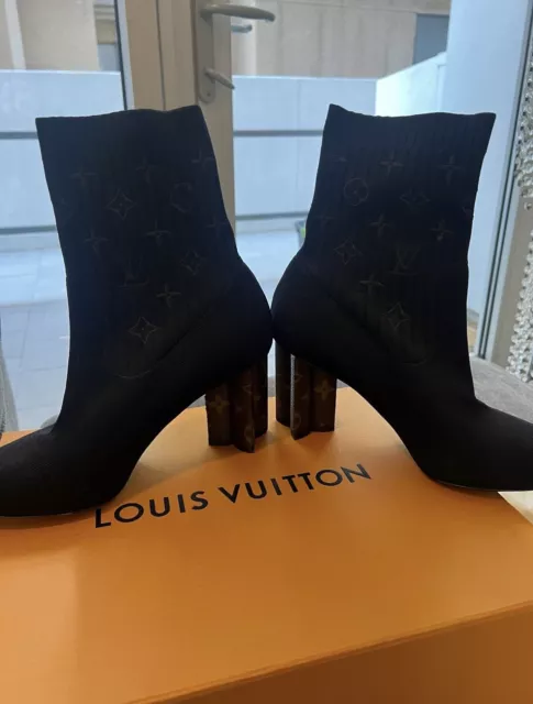 Louis Vuitton Silhouette Socks Ankle Boots (Blue) - BlackMiss